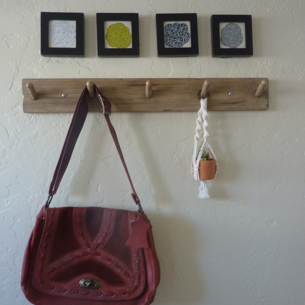 Vintage Reddish Leather Purse - 70's with cute woven details